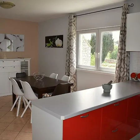 Zen B&B Grohote